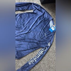 Columbia Navy Performance Long Sleeve Shirt